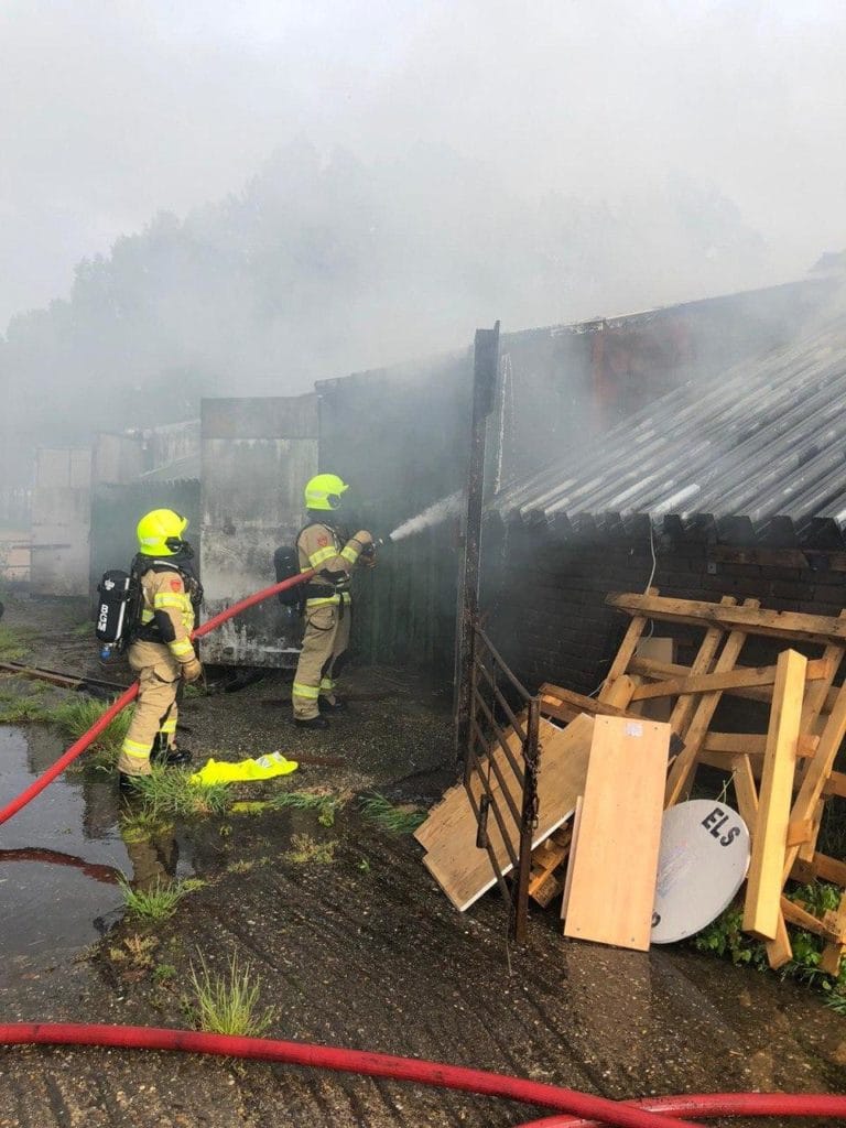 schuurbrand Angerlo. Wat doet de brandweer?